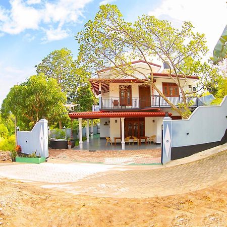 Dinsara Pearl Villa Weligama Esterno foto